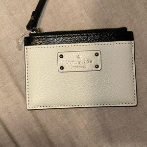 Kate Spade Jeanne Small Zip Leather Card Holder Wallet Ivory/Black 4.5”